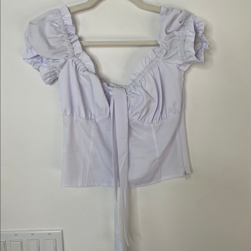 White shirt M